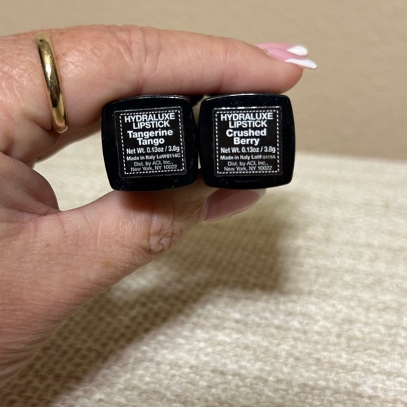 Bundle of 2 Ready To Wear Lipsticks - Picture 2 of 2